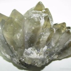 Collezionismo di minerali: CUARZO OLIVINO--LUGO--217 GRAMOS-