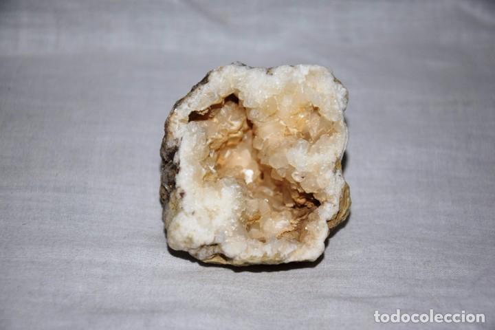 Coleccionismo de minerales: Geoda de cuarzo - Foto 1