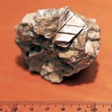 Coleccionismo de minerales: MICA MOSCOVITA DEL CABO DE CREUS, DOS PIEZAS. Lote 111538863