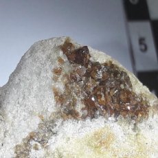 Coleccionismo de minerales: MICROMINERAL GRANATE GIRONA.