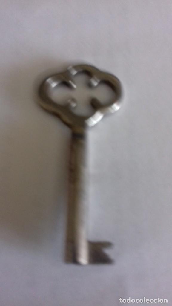 Coleccionismo de minerales: LLave muy antigua de mueble - Foto 3