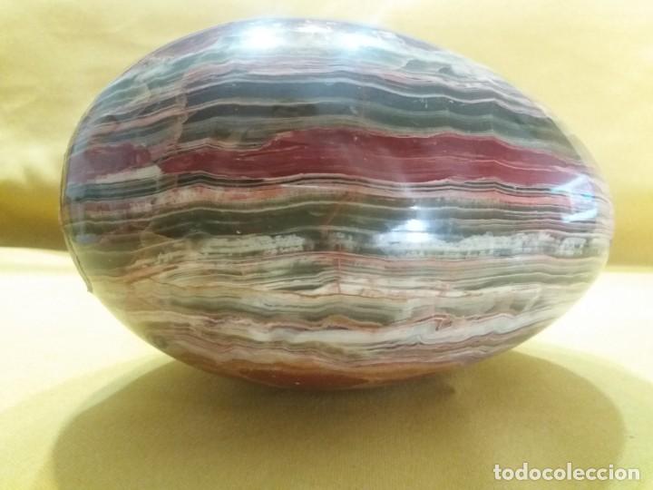 Coleccionismo de minerales: HUEVO &Oacute;NIX GRANDE CON BASE MADERA - Foto 5