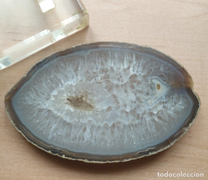 Coleccionismo de minerales: Loncha de Agata del Brasil con pi&eacute; expositor - Foto 4