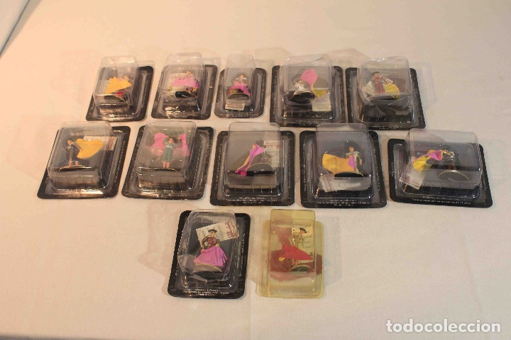 Coleccionismo de minerales: 12 FIGURAS CAPOTE PLOMO - Foto 1