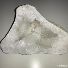 Coleccionismo de minerales: GEODA BLANCA POSIBLE CUARZO. Lote 201862833