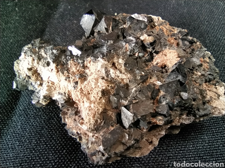 Coleccionismo de minerales: Mineral de magnetita. - Foto 2