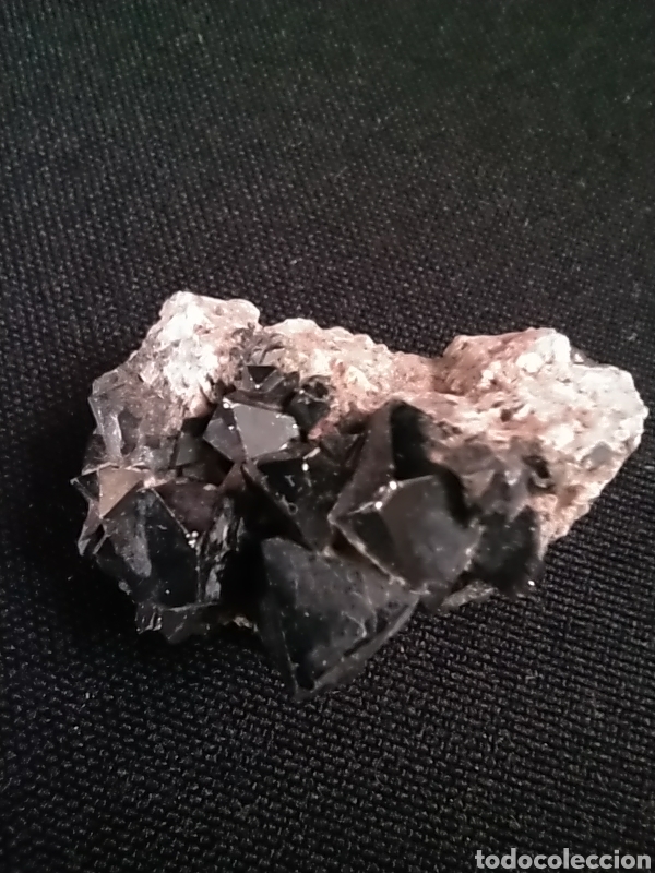 Coleccionismo de minerales: Mineral de magnetita. - Foto 1