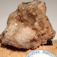 Coleccionismo de minerales: MINERAL DE CUARZO CRISTALIZADO. ESLOVAQUIA.