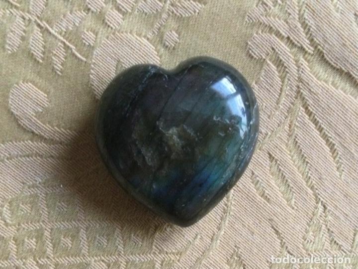 Coleccionismo de minerales: FELDESPATO LABRADORITA CON FORMA DE CORAZON - Foto 2