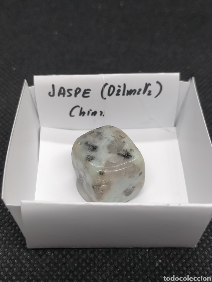 JASPE - MINERAL. CAJA 4X4 (Coleccionismo - Mineralogía - Otros)