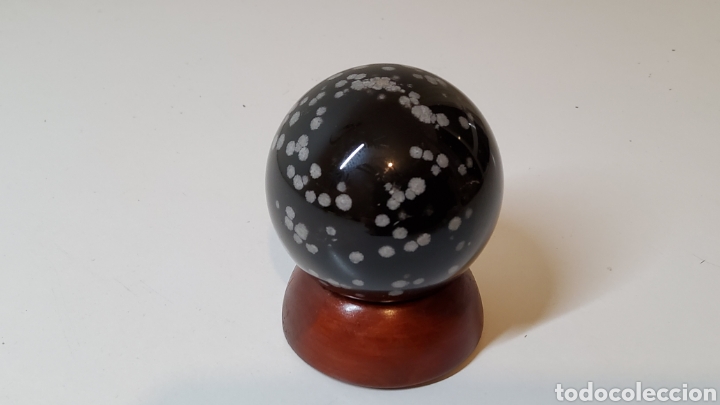Coleccionismo de minerales: Esfera de obsidiana nevada - Foto 3