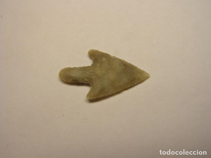 Coleccionismo de minerales: Punta de flecha de s&iacute;lex de tipo neol&iacute;tico. - Foto 2