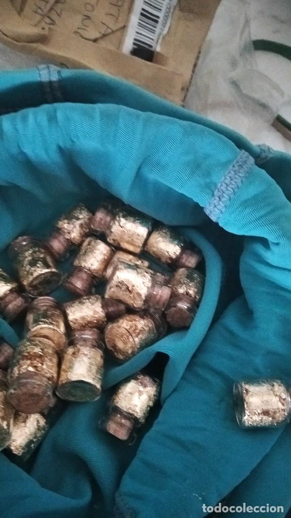 Coleccionismo de minerales: frasco con laminas de oro - Foto 3