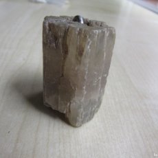 Coleccionismo de minerales: PESA O COLGANTE REALIZADO CON MINERAL ¿ CUARZO , ARAGONITO ? MEDIDAS APROX 4 X 3 CMS. Lote 376710469