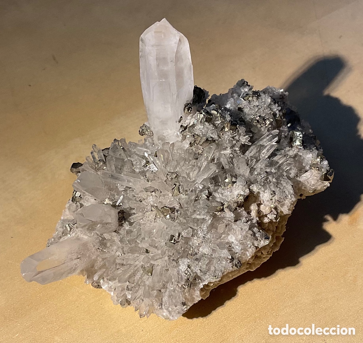 Coleccionismo de minerales: Drusa pirita y cuarzo - Foto 2