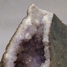 Coleccionismo de minerales: MINERAL GEODA NATURAL AMATISTA CUARZO 16CM ALTO X 15 CM ANCHO, PESO 1600 GR. Lote 401472589