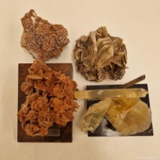Coleccionismo de minerales: JUEGO DE 4 PIEZAS DE MINERALES ROSA DEL DESIERTO- GYPSE CRISTALIZADO-MOSCOVITA-NATROLITA.