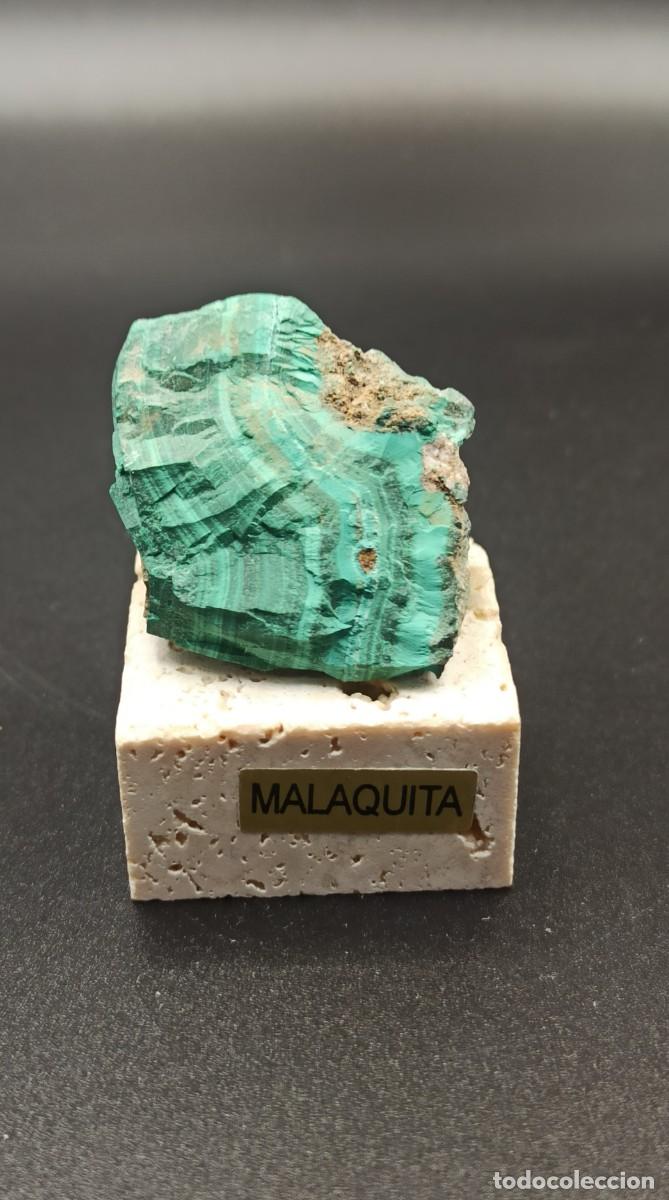 Coleccionismo de minerales: Malaquita con base - Foto 1