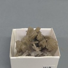 Collezionismo di minerali: ARAGONITO - MINERAL . 4X4