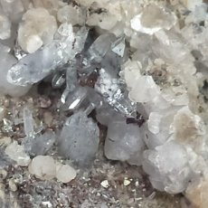 Collezionismo di minerali: CUARZO Y PIRITA - MINERAL. 4X4