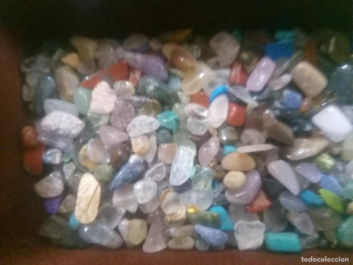 Coleccionismo de minerales: COFRE MADERA CON GEMAS - Foto 2