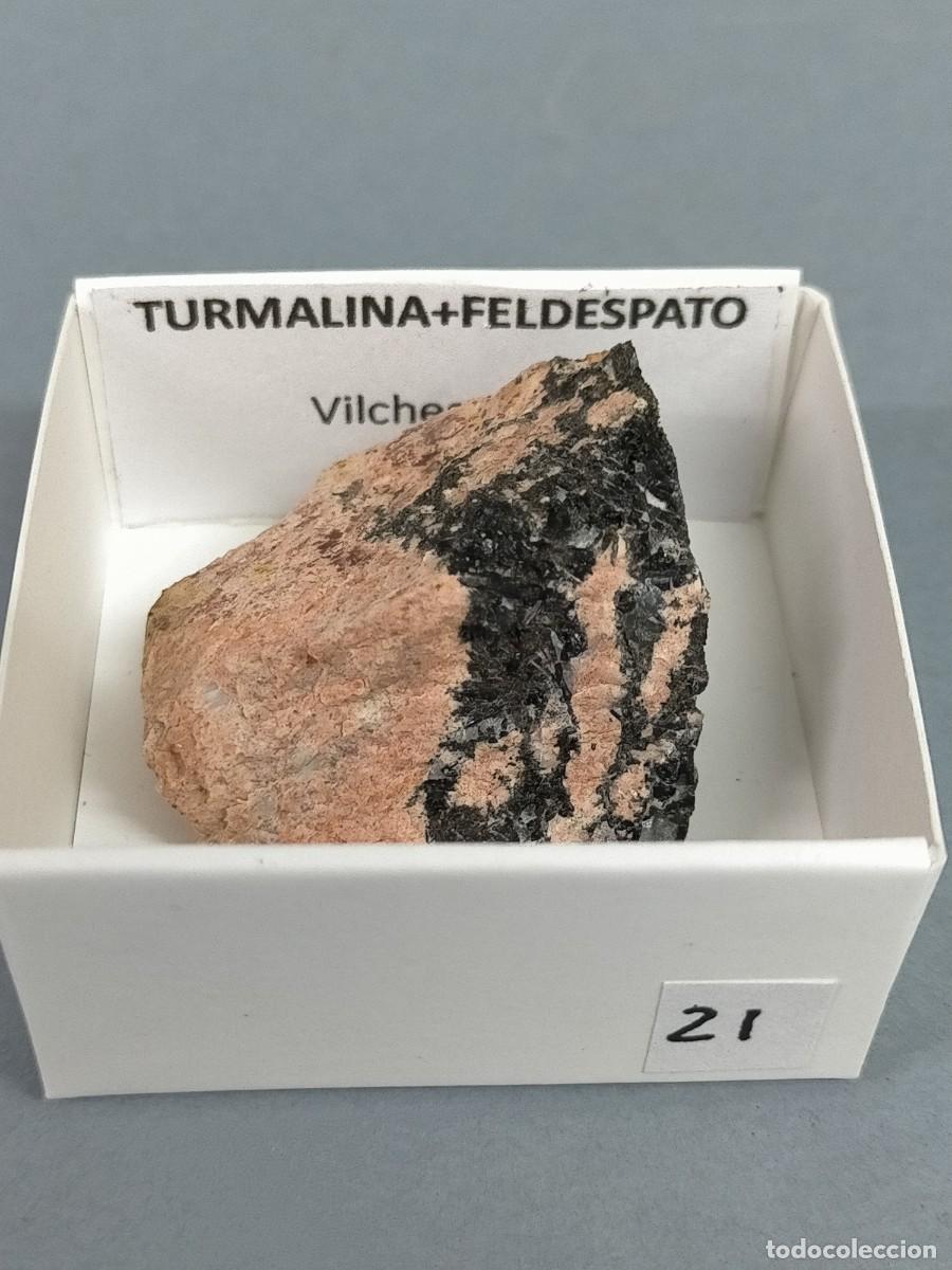 Coleccionismo de minerales: TURMALINA + FELDESPATO. 4X4 - Foto 1