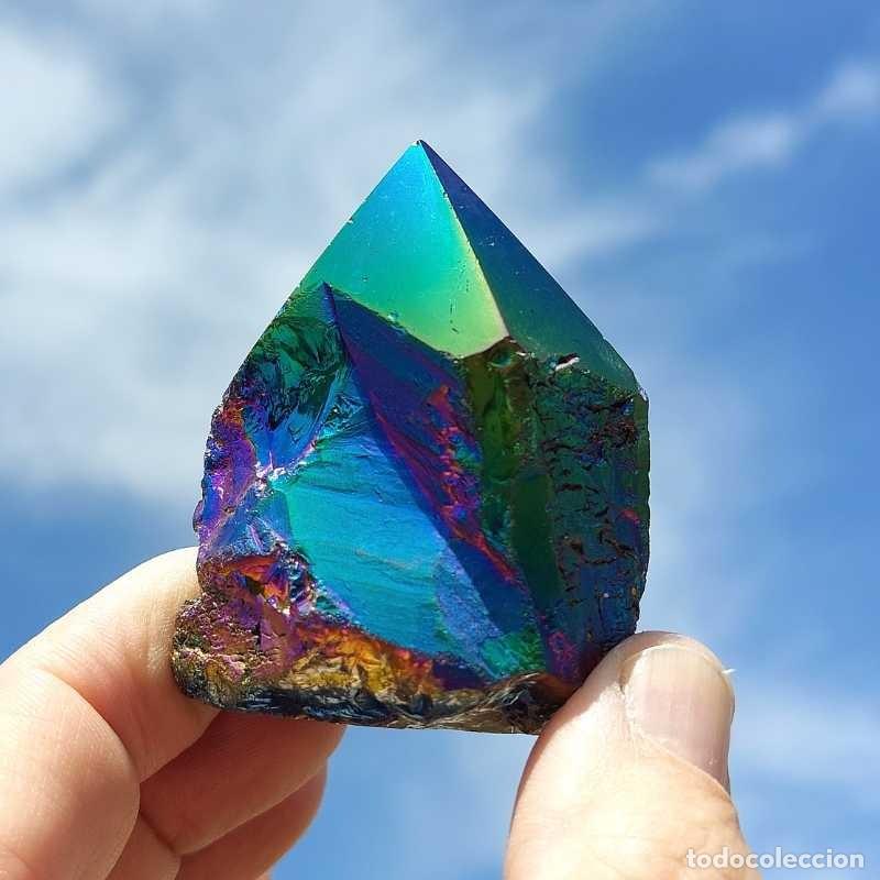 Coleccionismo de minerales: Punta de Cuarzo Titanio Arco&iacute;ris 6,2cm - Foto 1