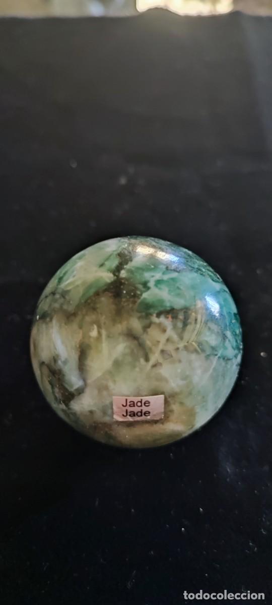 Coleccionismo de minerales: Esfera de jade verde - Foto 1