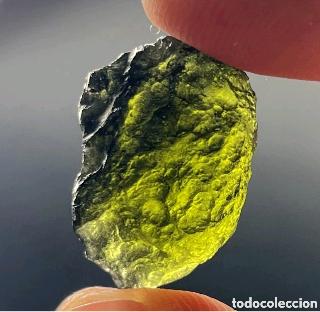 Collectionnisme de min&eacute;raux: Meteorito tectita Moldavita Moldavia 18KL