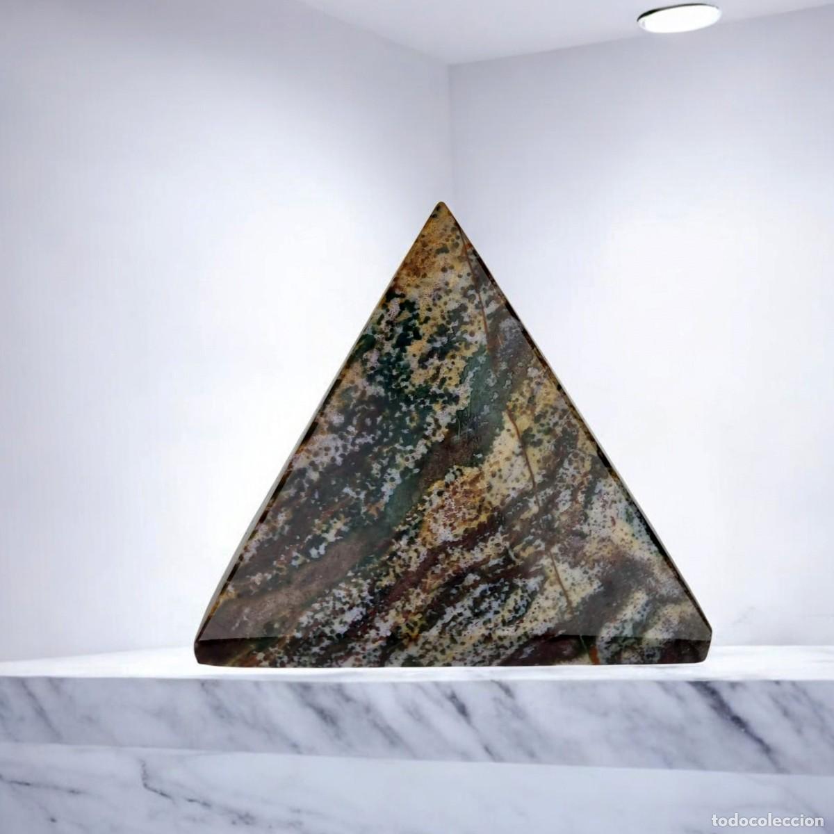 Coleccionismo de minerales: Pir&aacute;mide de jaspe oce&aacute;nico. - Foto 3