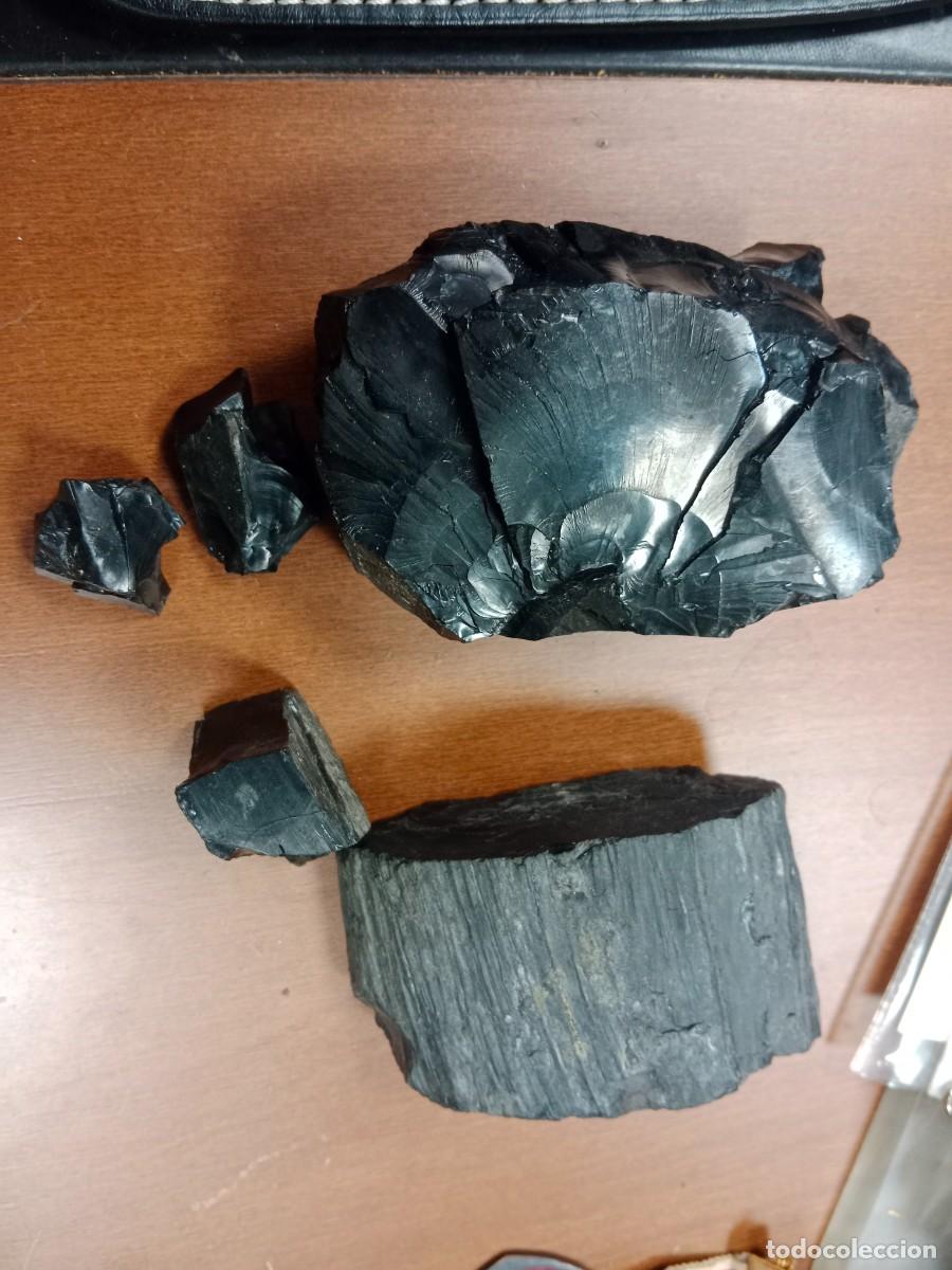 Coleccionismo de minerales: AZABACHE EN BRUTO / ROCA - 300 GRS. APROX. - Foto 1