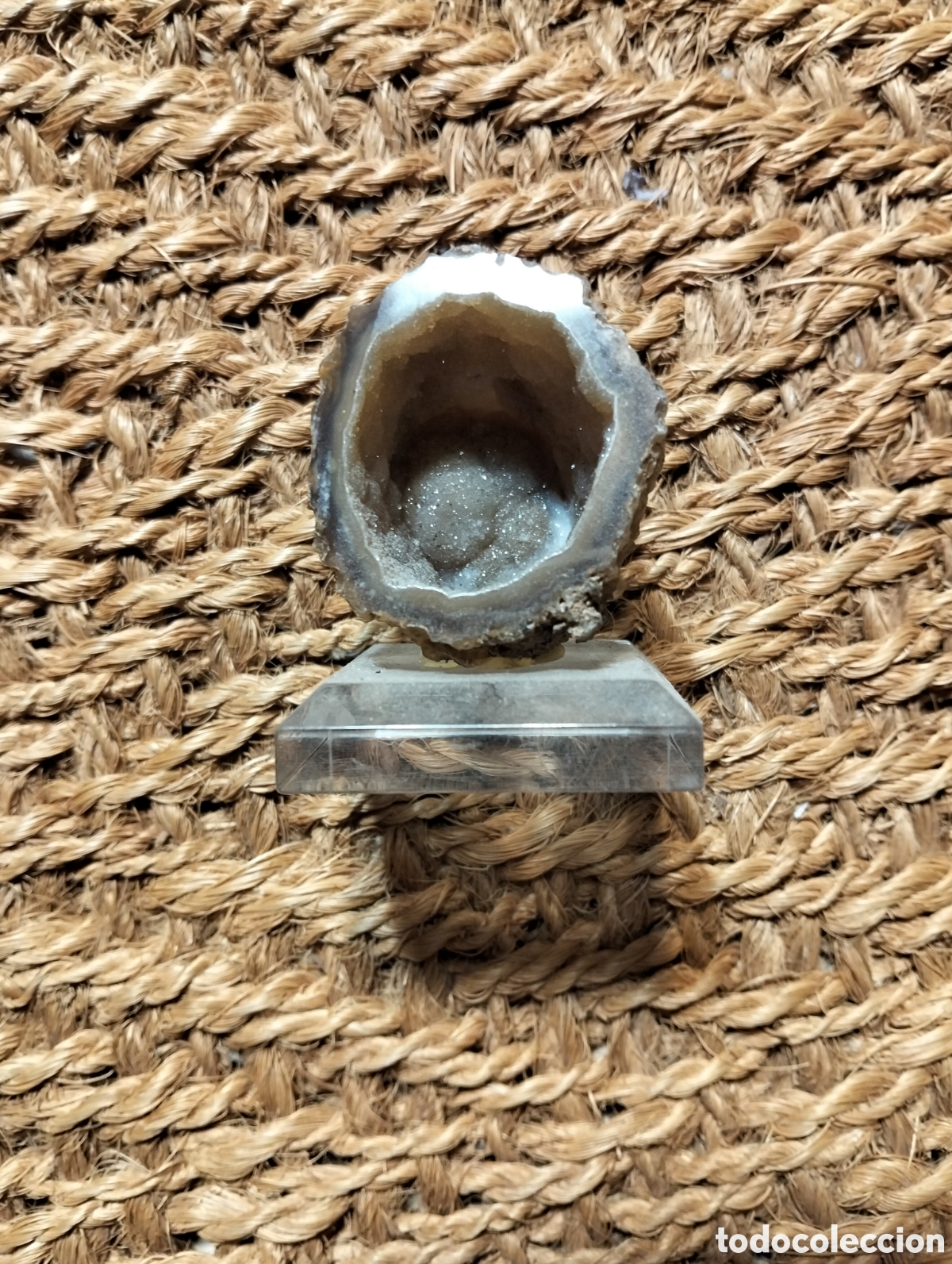 Coleccionismo de minerales: Geoda de &aacute;gata con microcristales - Foto 2