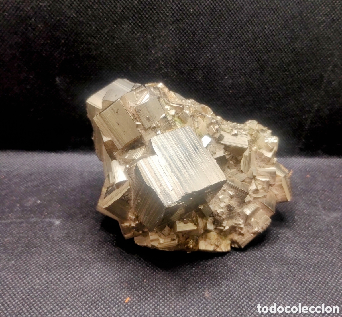 Coleccionismo de minerales: Gran Pirita maclada 1.137 gr. - Foto 2