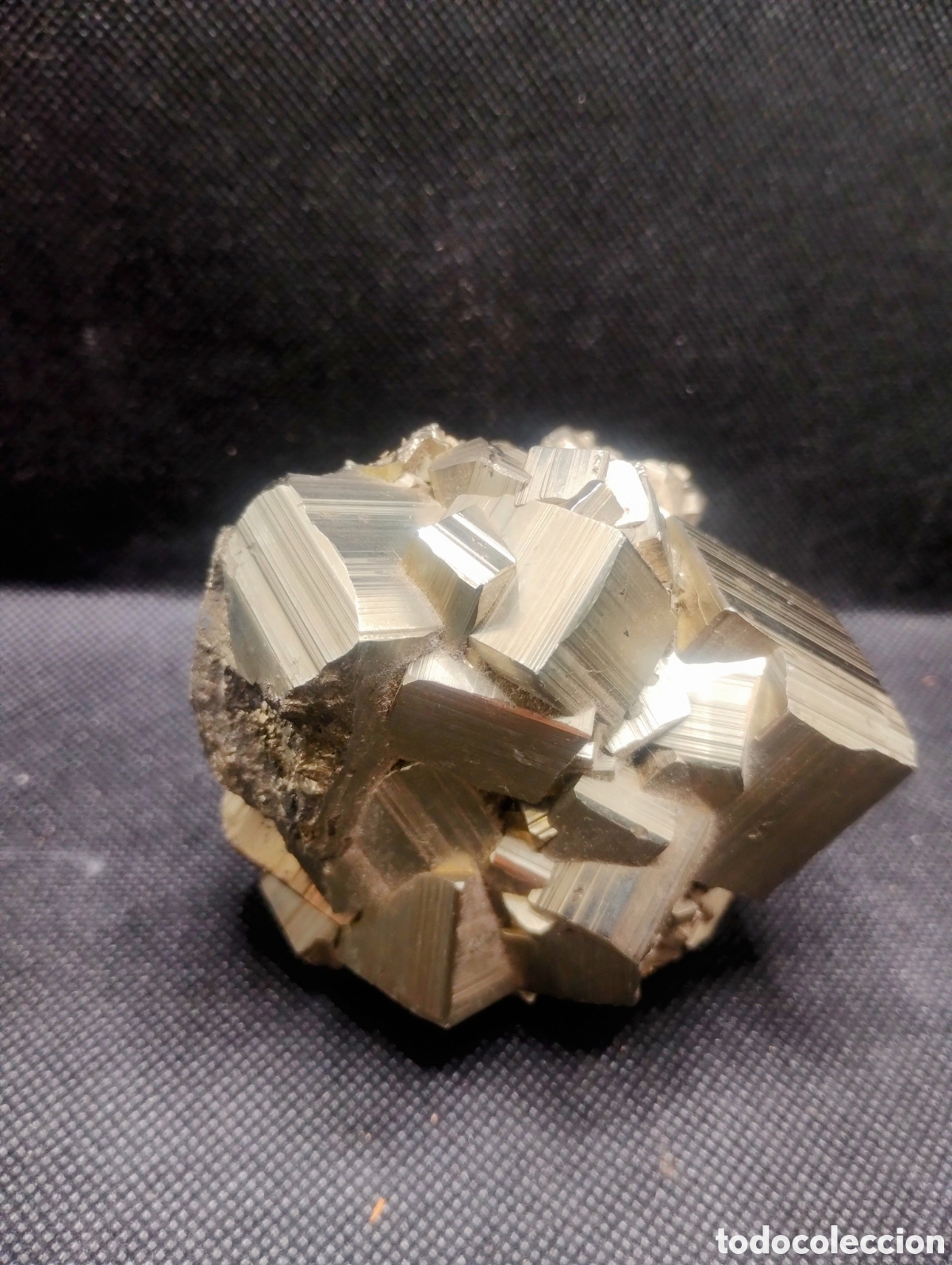 Coleccionismo de minerales: Gran Pirita maclada 1.137 gr. - Foto 1