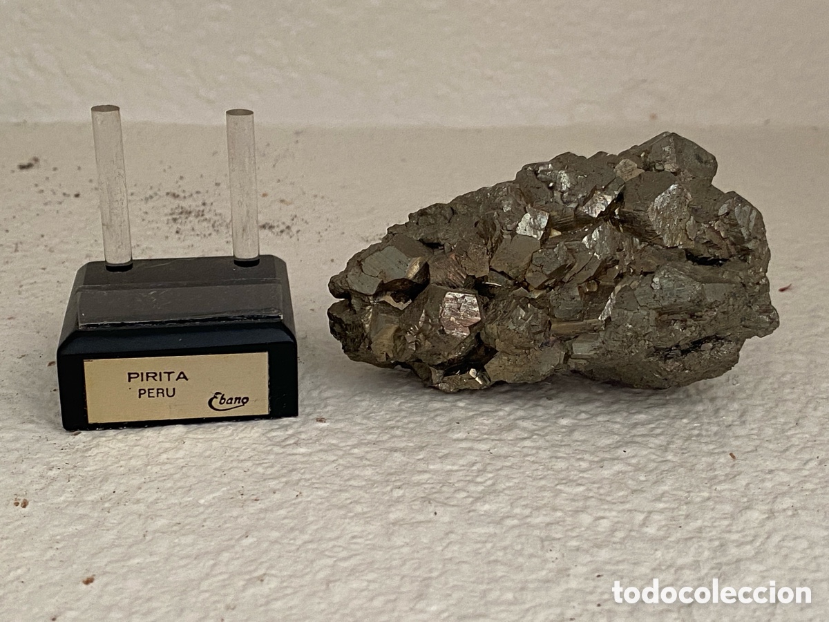 Coleccionismo de minerales: Pirita de per&uacute; con peana - Foto 3