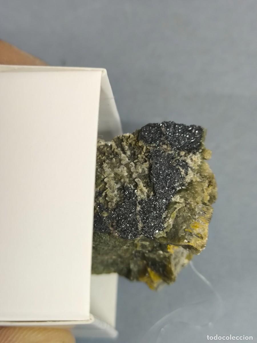 Coleccionismo de minerales: CUARZO PRASIO+HEMATITES - MINERAL. Lleida - Foto 3
