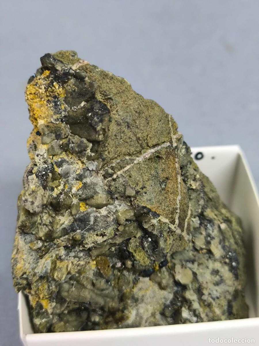 Coleccionismo de minerales: CUARZO PRASIO+HEMATITES - MINERAL. Lleida - Foto 1