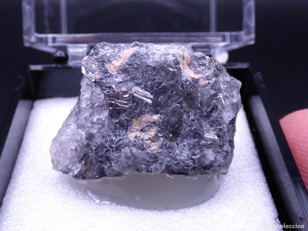 Coleccionismo de minerales: ✅FDMINERALS✅ ⚒️ ANTIMONIO NATIVO ⚒️ Corta Matilde, Embalse de La Vi&ntilde;uela, M&aacute;laga, Andaluc&iacute;a - er134