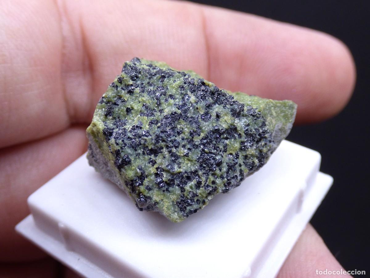 Coleccionismo de minerales: ✅FDMINERALS✅ ⚒️ CROMITA EN SERPENTINA ⚒️ Dep&oacute;sito de Cromita, Tomarza, Kayseri, Turqu&iacute;a - er122