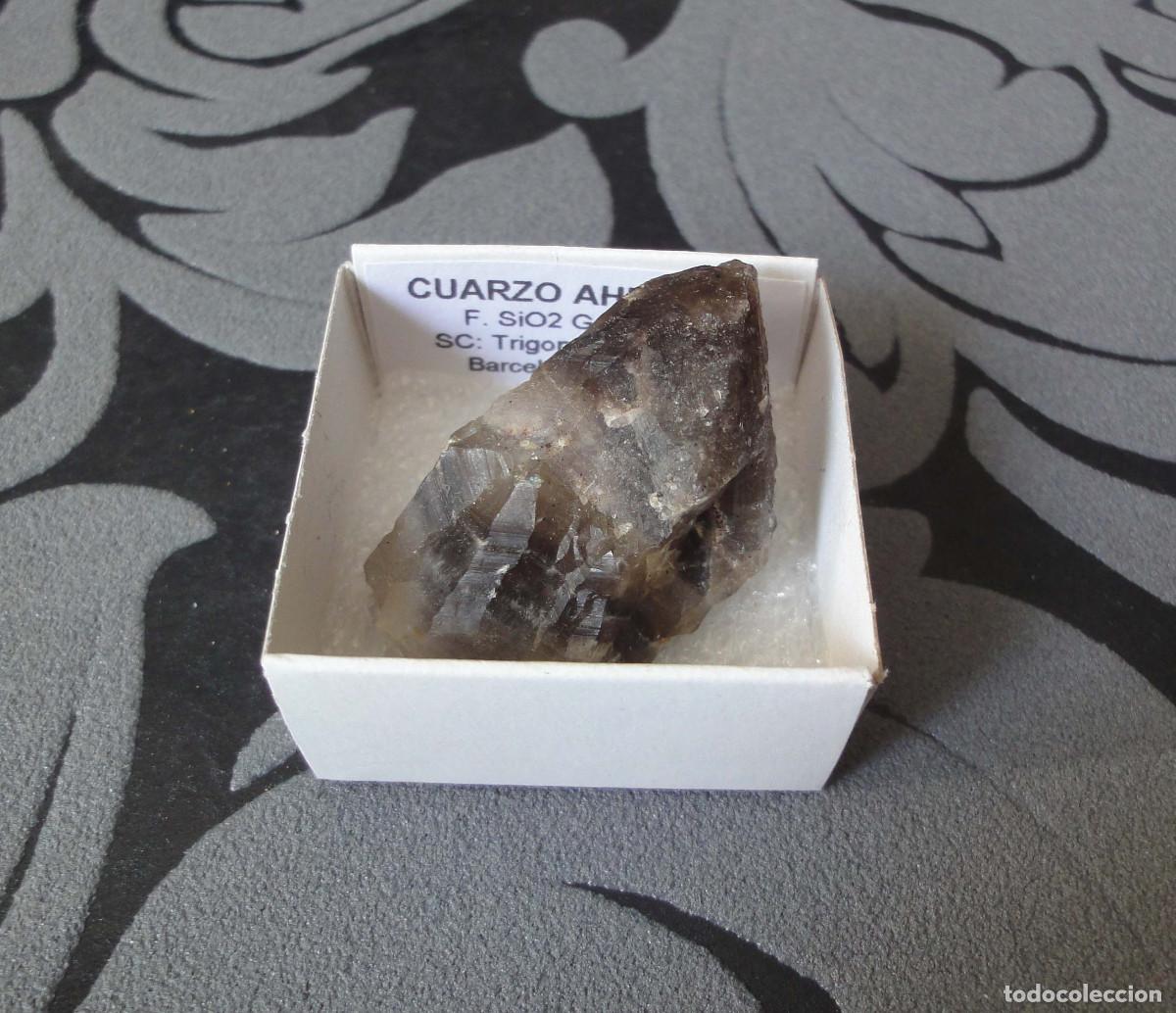 Coleccionismo de minerales: MINERAL CUARZO AHUMADO MINERALES EN CAJA 4X4 CM