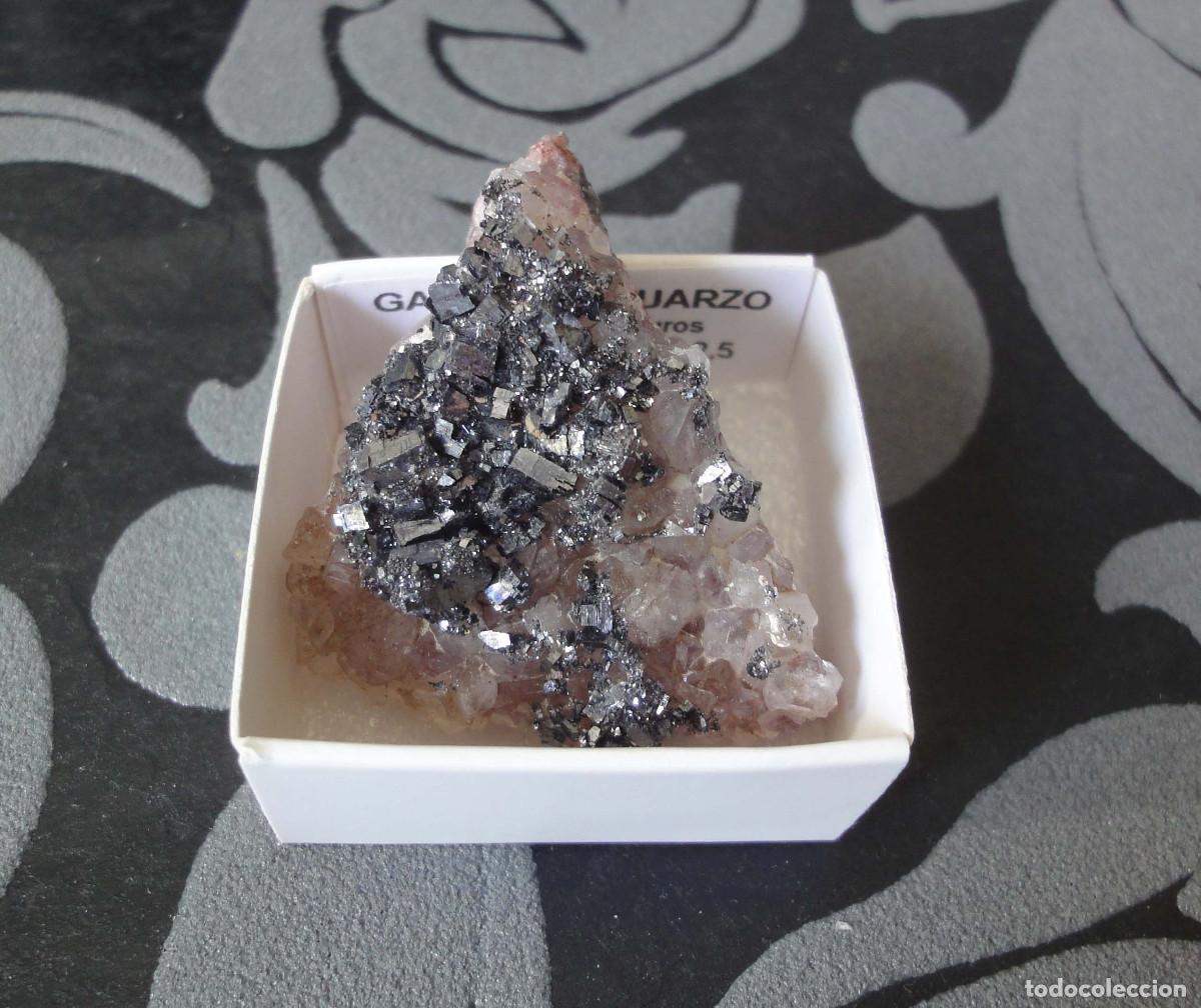 Coleccionismo de minerales: MINERAL GALENA COOCADA SOBRE CUARZO MINERALES EN CAJA 4X4 CM