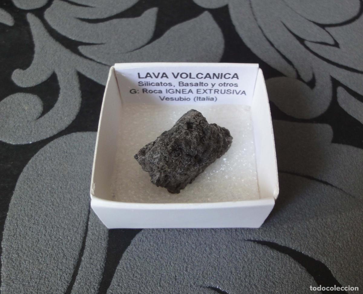 Coleccionismo de minerales: MINERAL ROCAS LAVA VOLCANICA MINERALES EN CAJA 4X4 CM