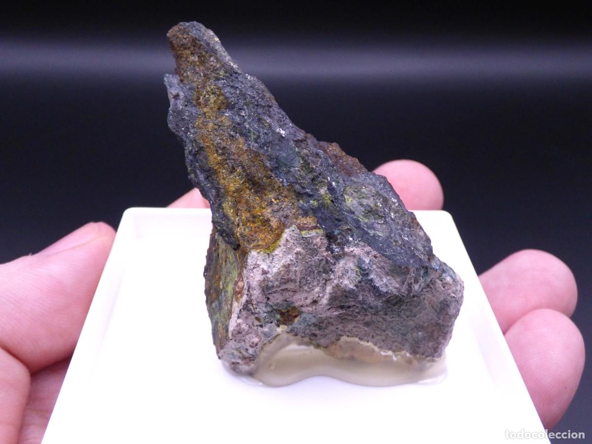 Coleccionismo de minerales: ✅FDMINERALS✅ ⚒️ URANINITA (PECHBLENDA) ⚒️ Mina Eureka, Castell-esta&oacute;, Lleida, Catalu&ntilde;a - er58