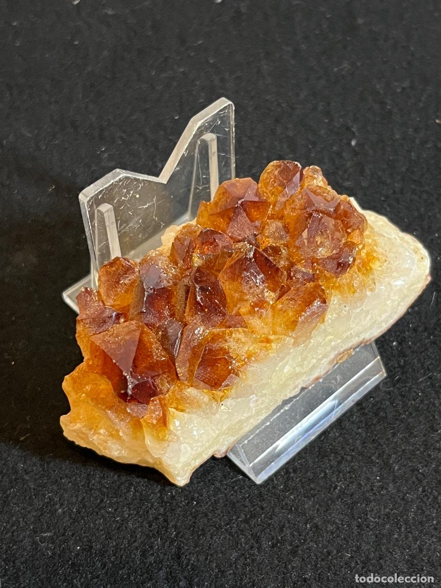 Coleccionismo de minerales: Drusa citrino cuarzo amatista tratada mineral vintage colecci&oacute;n peana metacrilato
