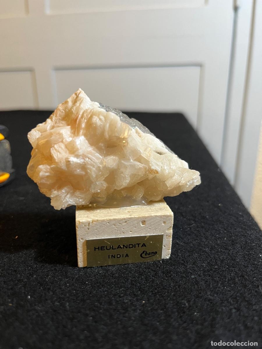 Mineral collecting: Heulandita zeolita India mineral colecci&oacute;n peana m&aacute;rmol &Eacute;bano cristal vintage. minerales