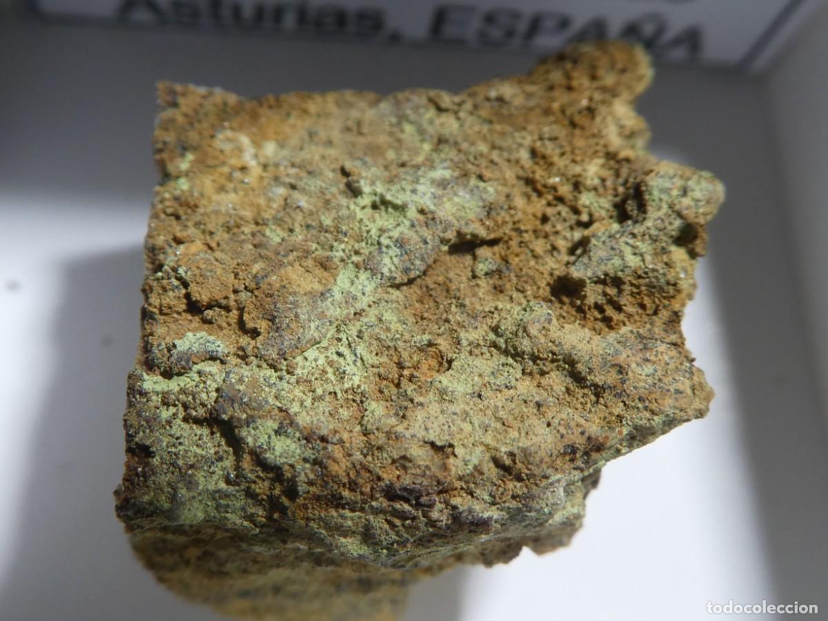Coleccionismo de minerales: (028) CHAPMANITA, ASTURIAS, ESPA&Ntilde;A.