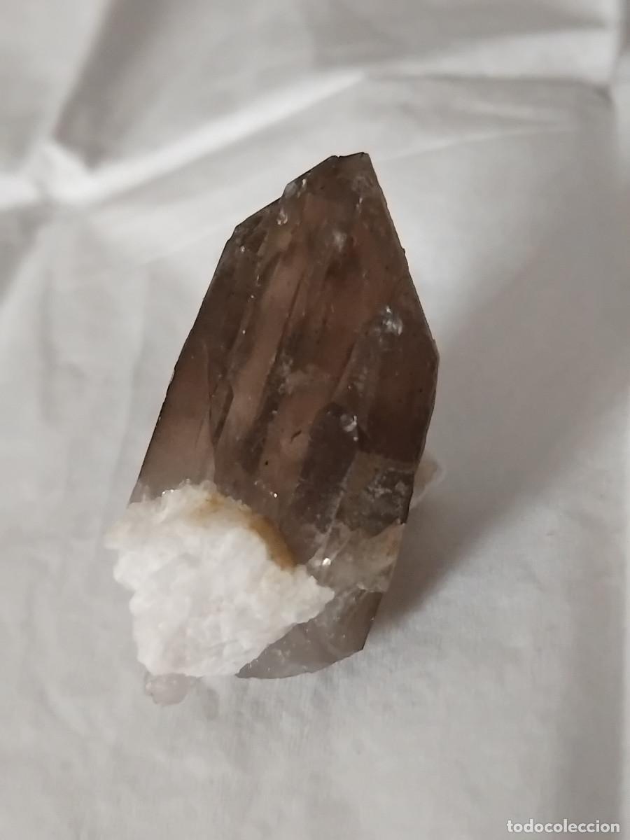 Coleccionismo de minerales: CUARZO AHUMADO CRISTAL (GIRONA) QUARTZ MINERAL MINERALES DE COLECCI&Oacute;N