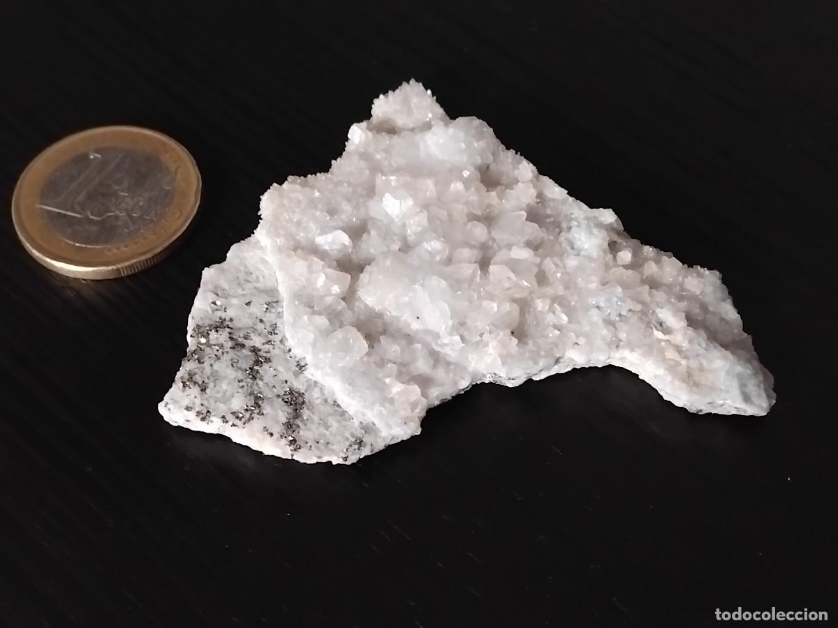 Coleccionismo de minerales: CALCITA sobre CUARZO mineral - Pedrera Berta, El Papiol (Barcelona) - MINERALES DE COLECCI&Oacute;N