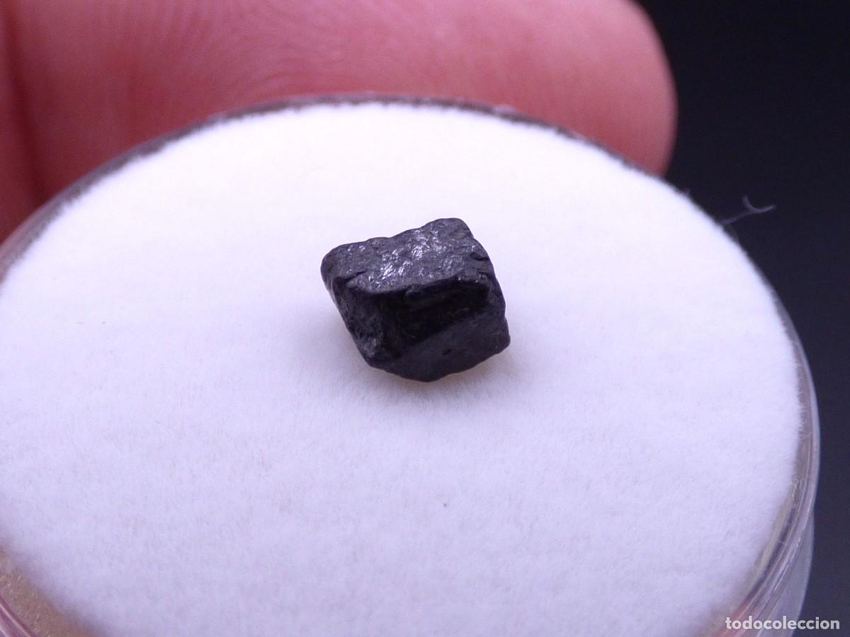 Coleccionismo de minerales: ✅FDMINERALS✅ ⚒️ TORIANITA (URANOTORIANITA) ⚒️ Amboasary, Anosy, Madagascar - er211