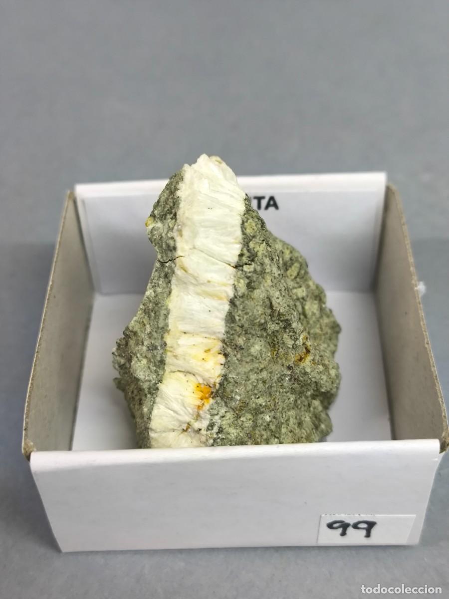 Coleccionismo de minerales: PREHNITA - MINERAL. 4X4 . Huesca